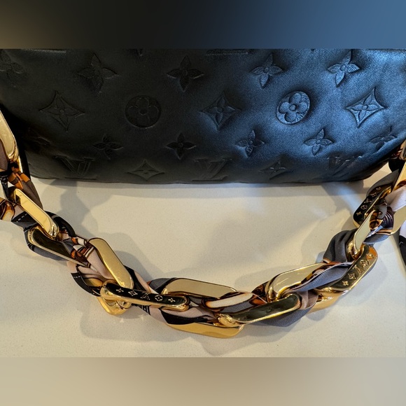 Louis Vuitton limited edition lambskin Coussin PM Black w/ twilly scarf chain - Picture 4 of 16